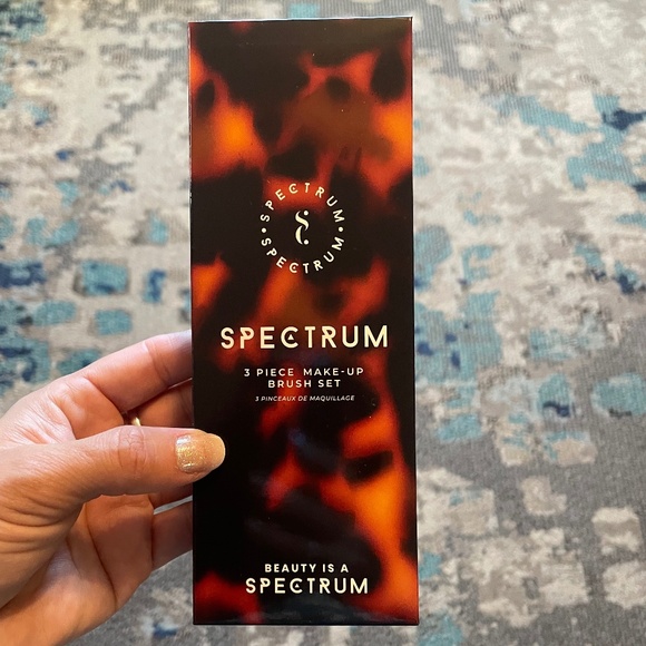 Spectrum Pantherine 3 Piece Makeup Brush Set - Picture 3 of 6